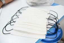 Fizetésképtelenné vált az ország első és legnagyobb maszkgyártója