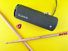 Huawei-botrány az EP-ben: három hazai képviselő neve a vizsgálatban