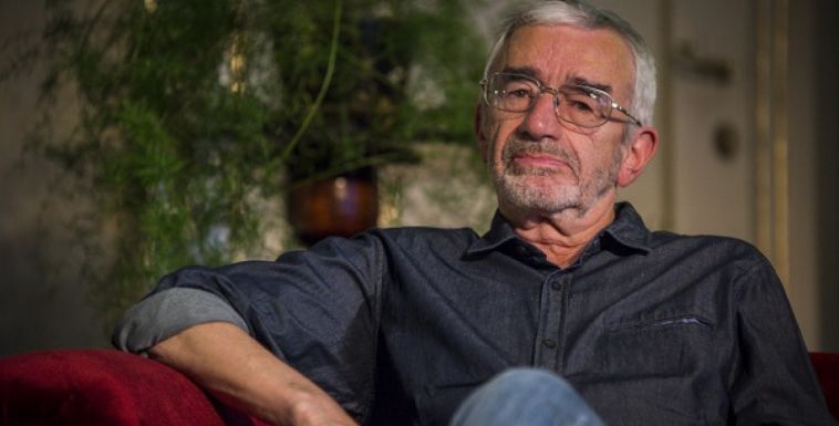 „Egy élet mindig egész, és valami mindig hiányzik is belőle” – Átadták a Kriterion-koszorút Bodor Ádámnak