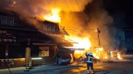 FRISSÍTVE: Tűz pusztított a parajdi sóbánya közelében (VIDEÓ)