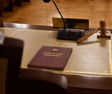 FRISSÍTVE –  Elutasította az SOS Románia párt óvását az alkotmánybíróság