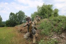 A hadseregben bízunk leginkább, a kormányban és a parlamentben a legkevésbé