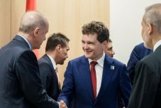 Kiderült, miként értékeli a lakosság Nicuşor Dan tevékenységét – Kiket kell még „meghódítania” (SZAVAZZ!)