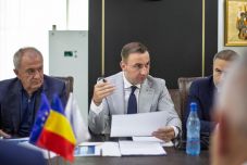 Visszautalta az államnak fizetése 20 százalékát a miniszter – Várja, hogy kövessék a példáját