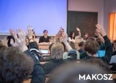 Ösztöndíjcsökkentés: „Ne vágjátok le a szárnyainkat!”