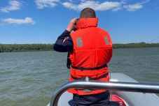 Hatósági felügyelet alatt a Duna-deltában felborult sétahajó vezetője