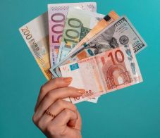 Kedvezményes hitel és segítség a fűtésszámlák rendezésére – Év végéig meghosszabbította a határidőt a kormány