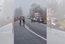 FRISSÍTVE – Felborult egy veszélyes anyagokat szállító tartálykocsi – A forgalmat Felsőtömösnél leállították (VIDEÓ) 