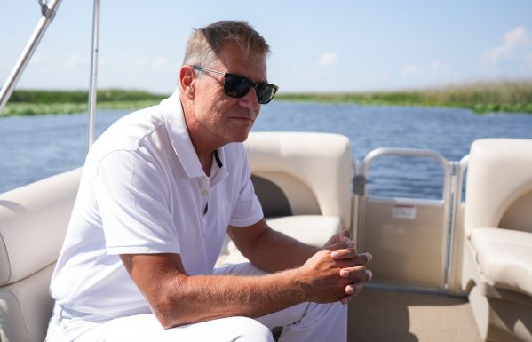 Elutasította a törvényszék a keresetet: mégsem zárolják Iohannisék vagyonát