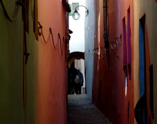 Lezárják Brassó legkeskenyebb utcáját