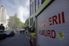 Erős füst és pánik Bukarestben: több mint 150 embert evakuáltak egy tömbházból (VIDEÓ)