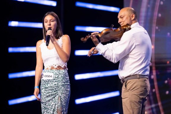 Könnyekig meghatódott a zsűri: a székelyudvarhelyi apa-lánya duó tarolt a Csillag Születikben (VIDEÓ)