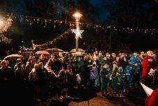 Felgyúlt a hit gyertyája Csíkszeredában (VIDEÓ)