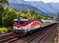 Adósság miatt kitiltják az országos vasútvonalakról a CFR Călători elektromos mozdonyait