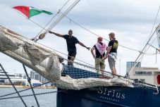 Kiutasítják Greta Thunbergéket Izraelből (VIDEÓ)