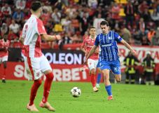 Egyhangúan leszavazták Becali törvénytervezetét