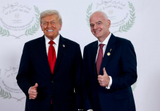 A futballfőnök is jelen volt az egyiptomi békecsúcson