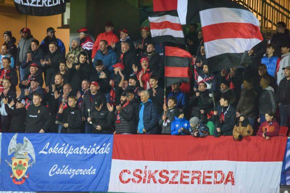 Székely és magyar szimbólumok a lelátón – Büntetés jár érte?