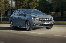 Továbbra is egy Dacia modell a legkelendőbb az európai autópiacon