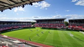 Futballstadionba költöztetnék egy erdélyi iskola osztálytermeit