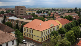 Cseke Attila: sepsiszentgyörgyi iskola és nagybányai színház épületének felújítását támogatja a minisztérium