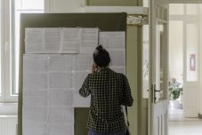 Pénzzel jutalmazná a tanügyminisztérium a kiemelkedő vizsgaeredményeket