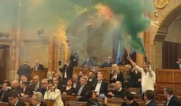 Példátlan lejáratástól hangos a magyar kampány, s messze még a vége 