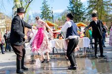 Élő húsvéti hagyományok Szatmárnémeti régi főterén (VIDEÓ)