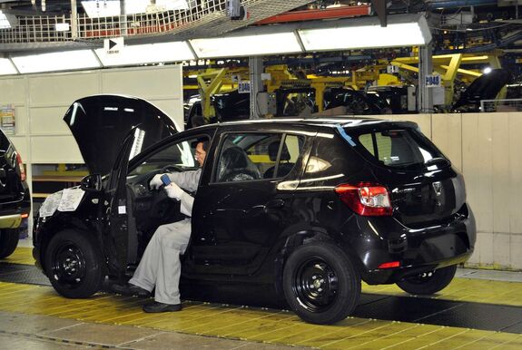 Mínuszban zárta az első negyedévet az autógyártás