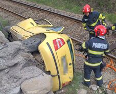 Várandós nő az Olt-völgyi frontális ütközés egyik sérültje – Mentőhelikopterrel szállították kórházba