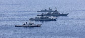 Starmer és Macron közös mentőterve: blokád helyett békés úton nyitnák meg a Hormuzi-szorost