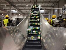 Egyelőre nem lesz visszaváltható sem a tejtermékek csomagolása, sem az ötliteres PET-palackok 