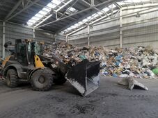 Technikai és adminisztratív akadályok miatt késik a csíkszeredai hulladékudvar működésének elindulása