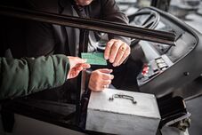 Csíkszereda: kéménytűznél segített egy önkéntes tűzoltóként is szolgáló buszsofőr