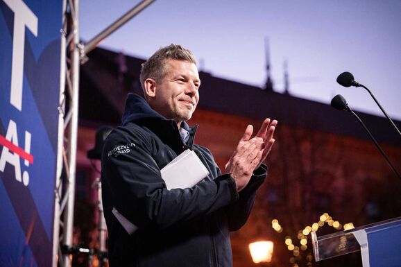 Új minisztereket nevezett meg Magyar Péter