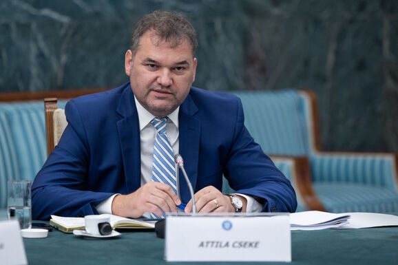 Cseke Attila: „Ha ketten veszekednek, a harmadik nyer – nem akarjuk, hogy az AUR erősödjön”