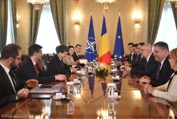 Kelemen Hunor: Az RMDSZ nem lép ki a kormányból