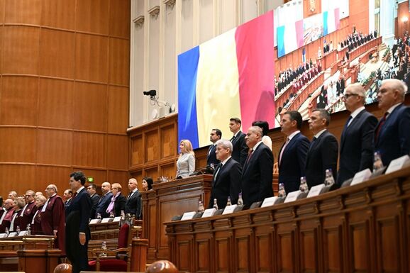 Indul a politikai háború: összeroppanhat Románia