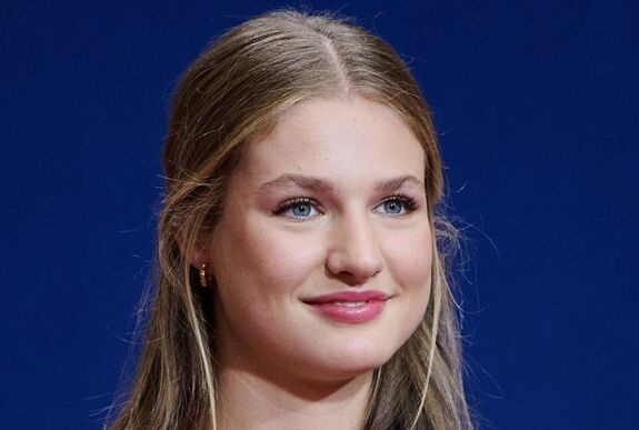 A katonai kiképzés után sikeresen felvételizett a trónörökösnő – Ősztől mehet egyetemre