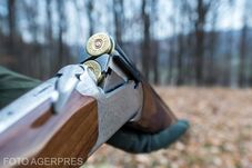 Vadászfegyverrel lőtte meg apját egy 26 éves fiatalember