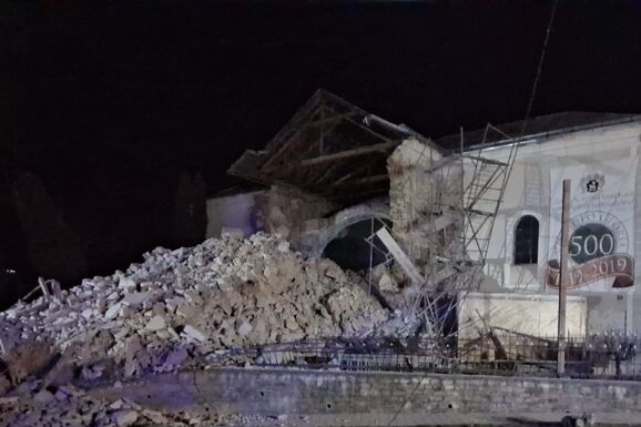 Leomlott a szilágycsehi református templom tornya (VIDEÓ)