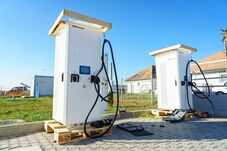 Saját napelemparkot épít Sepsiszentgyörgy: zöld energiával töltik a buszflottát