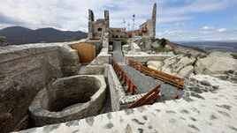 Déva váráról akarta a mélybe vetni magát egy férfi 