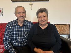 „Elvittem hozzá a gyűrűt, hogy őrizze meg nekem. Negyvenhét éve őrzi”