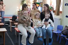 Ajándékcsomaggal köszöntötték a tavaly született kisgyerekeket Szilágyperecsenben