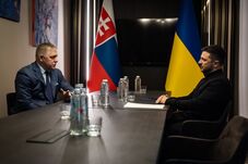 Fico figyelmeztet: leállíttatja az Ukrajnába irányuló áramszállítást