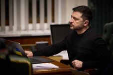 Zelenszkij a háború negyedik évfordulóján: Putyin nem érte el céljait, Ukrajna kivívta a jogot méltó békére (VIDEÓ)