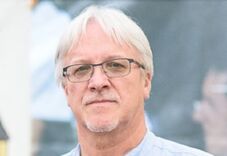 Csinta Samu új interjúkötete „életről-világról”: Egy izgalmas beszélgetés mindenkit gazdagít