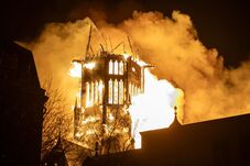 Neves templomépület esett a lángok martalékául (VIDEÓ)