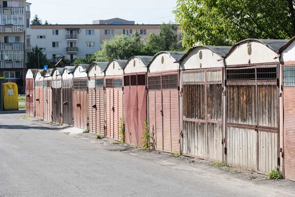 Fizess, bonts vagy újíts! – Kemény döntés elé állították a sepsiszentgyörgyi garázstulajdonosokat